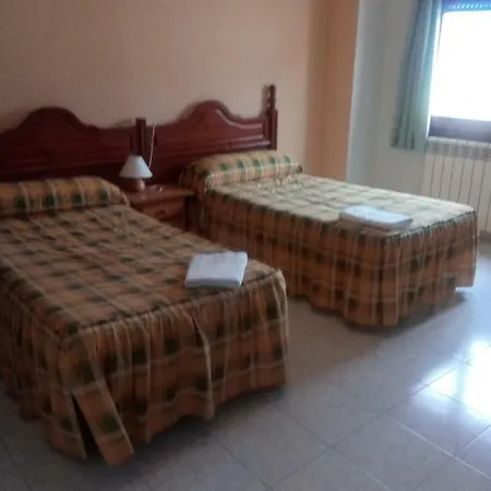 Πανσιόν Restaurante San Millan Orihuela del Tremedal